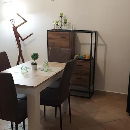 Casetta Di Ale Al Capo *